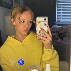 Meet your Posher, Emma